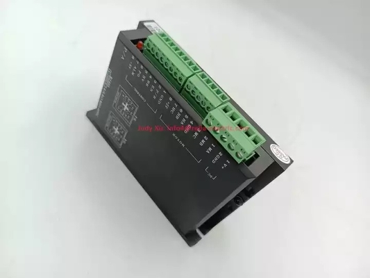200w 300w 벌레 장치 감소 브레이크 무브러시 DC 모터 정격 부하 현재 7.9A