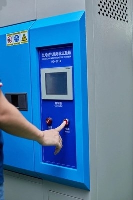 컴퓨터 제어 일정온도 습도 챔버 R23 / R404A 냉각제