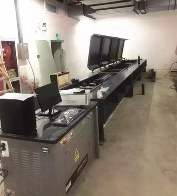 200Ton 전기도금한 것 액압배력브레이크 수평선상 테스팅 기계 주문 제작된 OEM