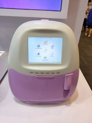 110 - LCD 화면이 있는 240V 혈액 가스 전해질 분석기